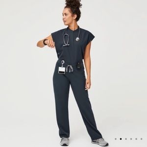 Figs Dark Harbor Set (Rafaela Top/Livingston Pant)